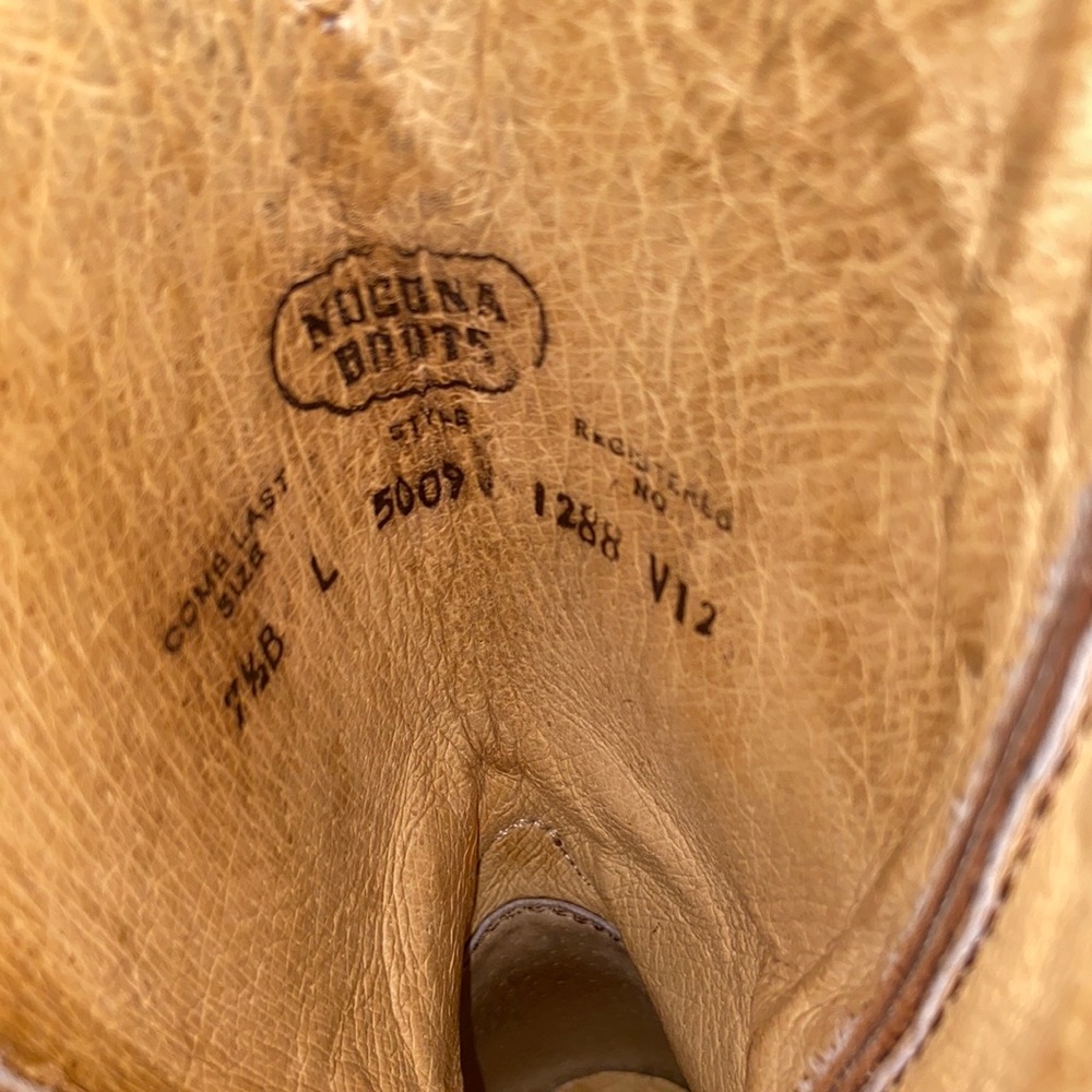Boots - Picture 5 of 5